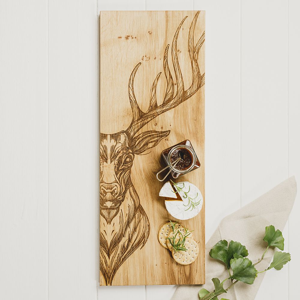 Board with deer of oak large