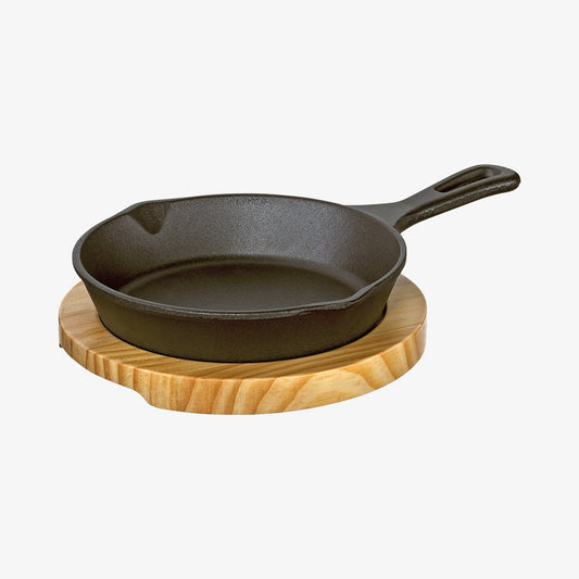 Rund serveringspanna med träskiva