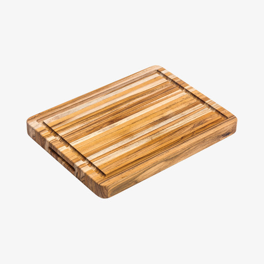 Cutting board w/juicer, 40.6 x 30.5 x 3.8 cm