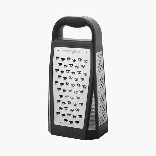 Box grater with collection