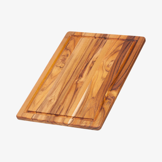Cutting and serving board with juicer big