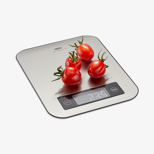 Score kitchen weight with nutrition app