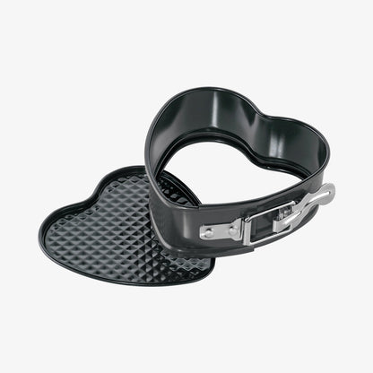 Heart -shaped baking form black